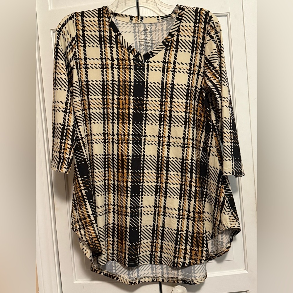 Lildy Women’s Size S-M Plaid Tunic Top V-Neck 3/4 Sleeve Hi Low Hem Stretch soft
